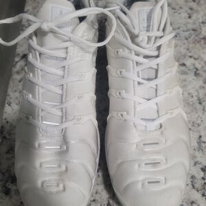 Nike White Sports Sneakers